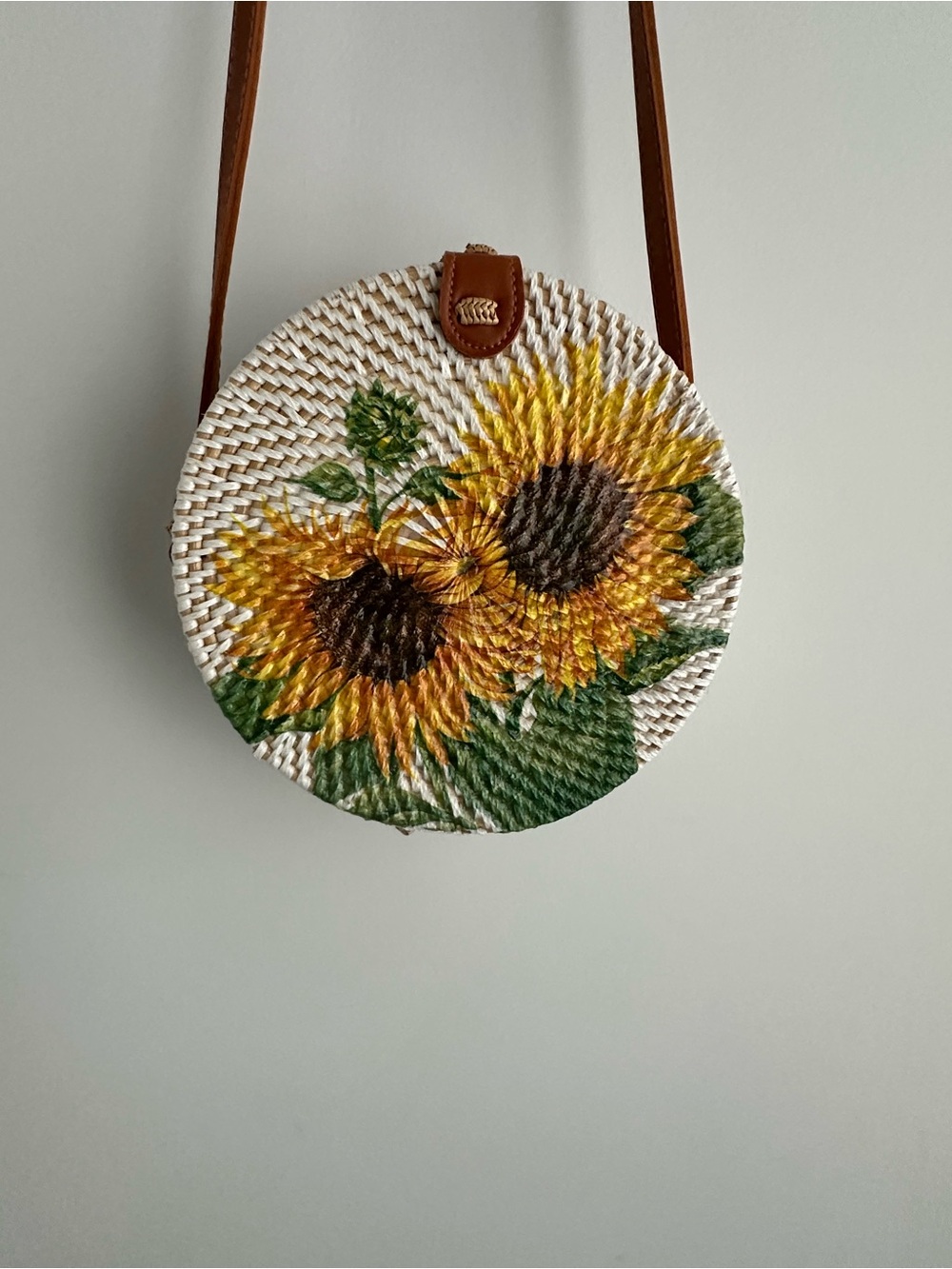 BNWT Handwoven Sunflower Round Crossbody Bag - White & Yellow